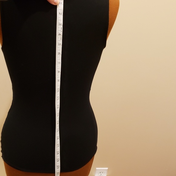 Fitted Sleeveless Ruched Tulle Top - Picture 5 of 5